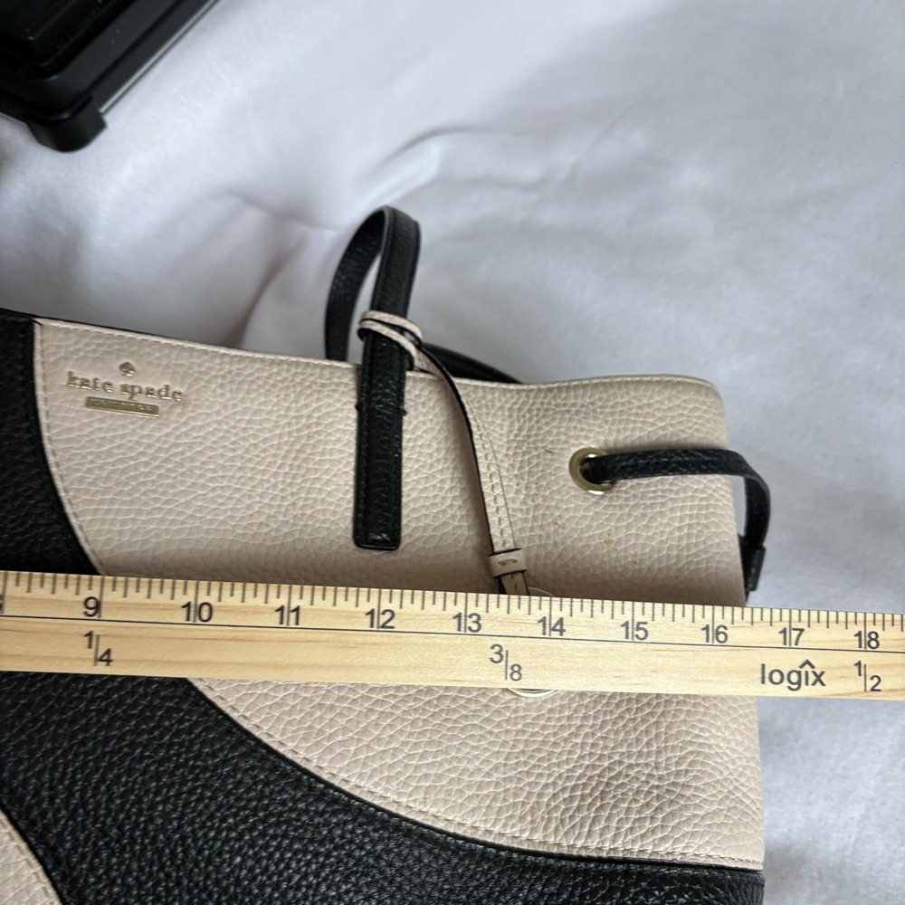 Kate Spade New York Colorblock Pebbled Leather Tote Bag Black Cream PXRU5489 - Picture 10 of 11